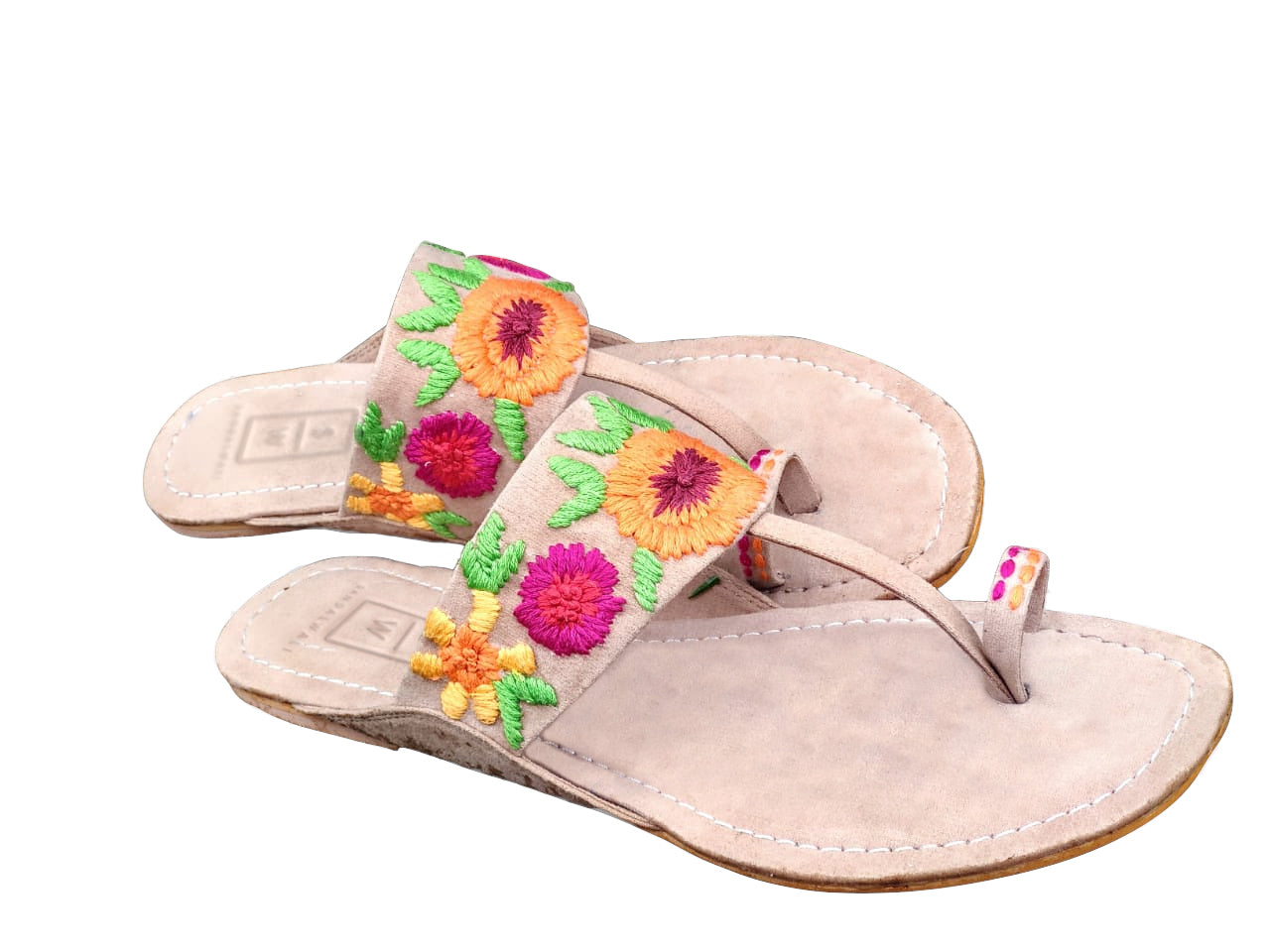 Daisy Floral Embroidery Sandal - Sandalwali - BeKarmic