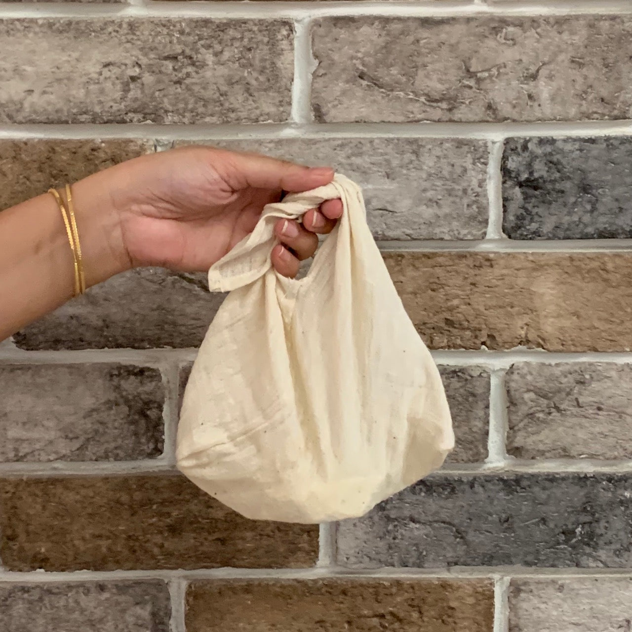 Tanuka Kitchen Utility Bento Bag in Organic Cotton ( Set of 3 Assorted Sizes ) for Storing Veggies, Wrapping Rotis, Sprouting Pulses & Making Paneer - Urban Creative - BeKarmic
