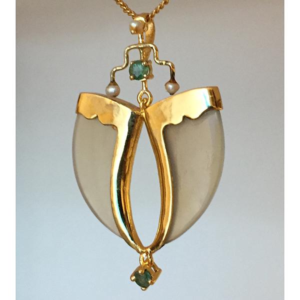 AVANI Gold Faux Tiger Claw Green Royal Pendant - Baka Jewelry - BeKarmic